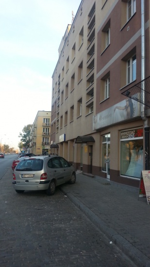 Grochowska 121, 50m 2 pok. 2p. na biuro, bezpośredni parking