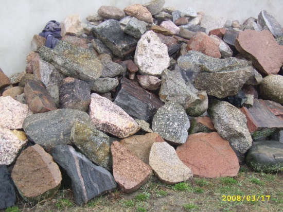 KAMIEŃ POLNY I ŁUPANY
