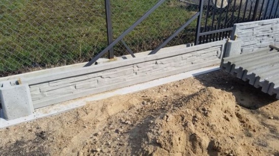 Systemowe ogrodzenia betonowe, podmurówki - producent