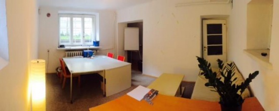 Klimatyczna przestrzeń biurowa co-workingowa w willi na Mokotowie