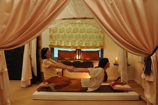 Masaż tajski w salonie Thai Sun -30% na Święta.