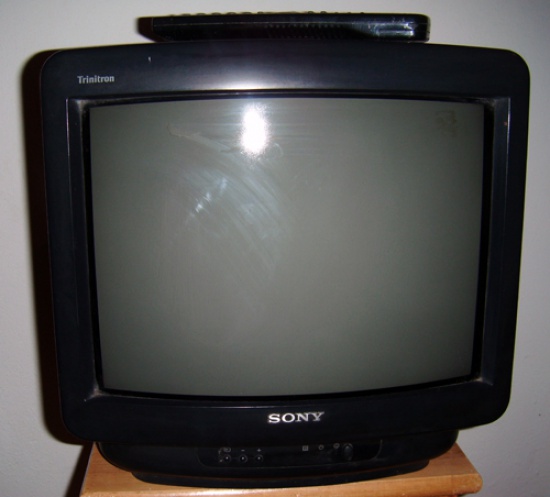 Telewizor kolor SONY 14 calowy 